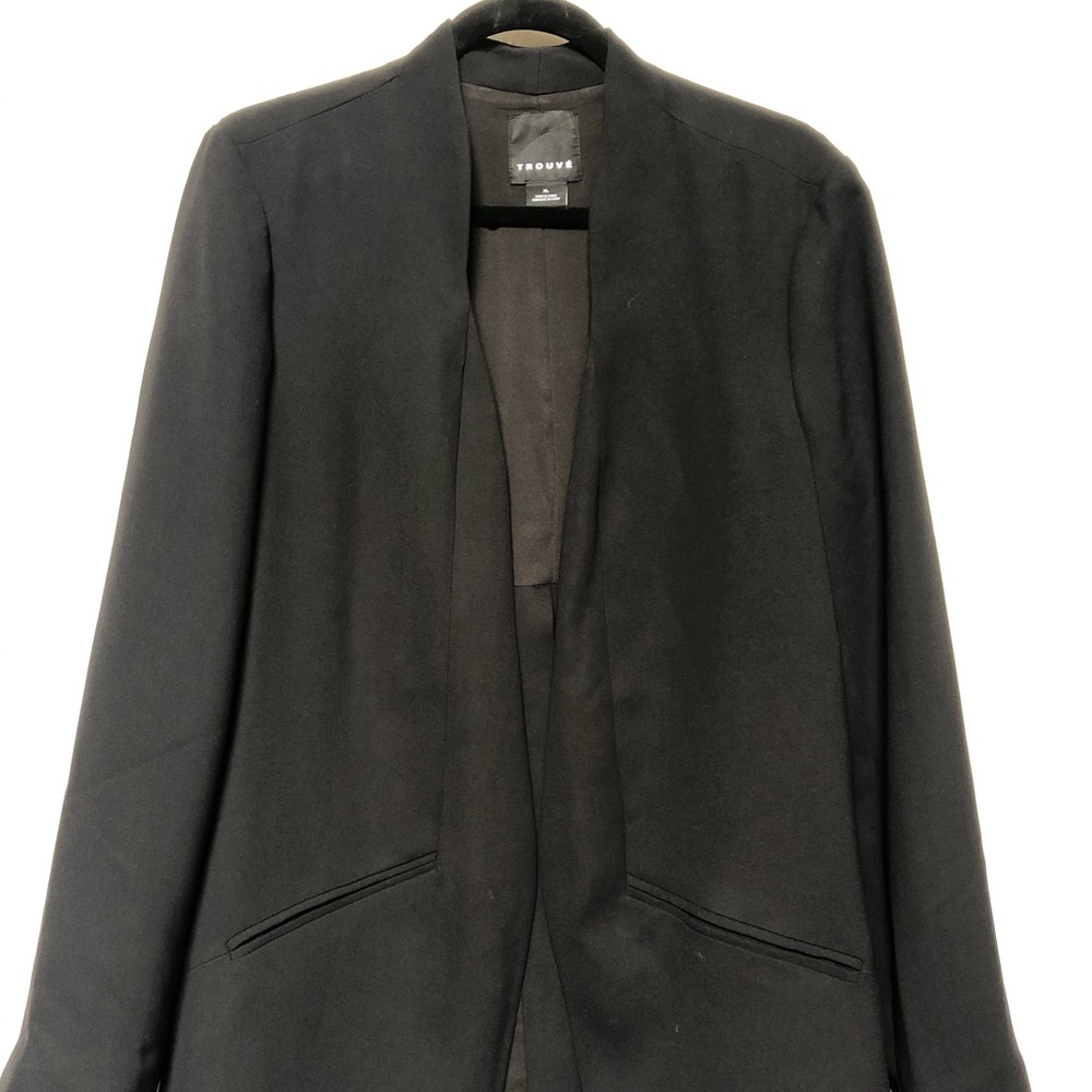 Black Trouve Blazer